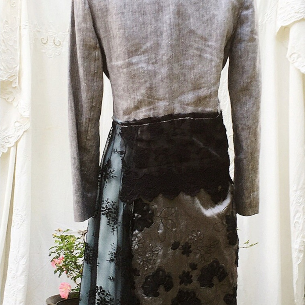 Stylish Gray and Black Patchwork Coat - image 3